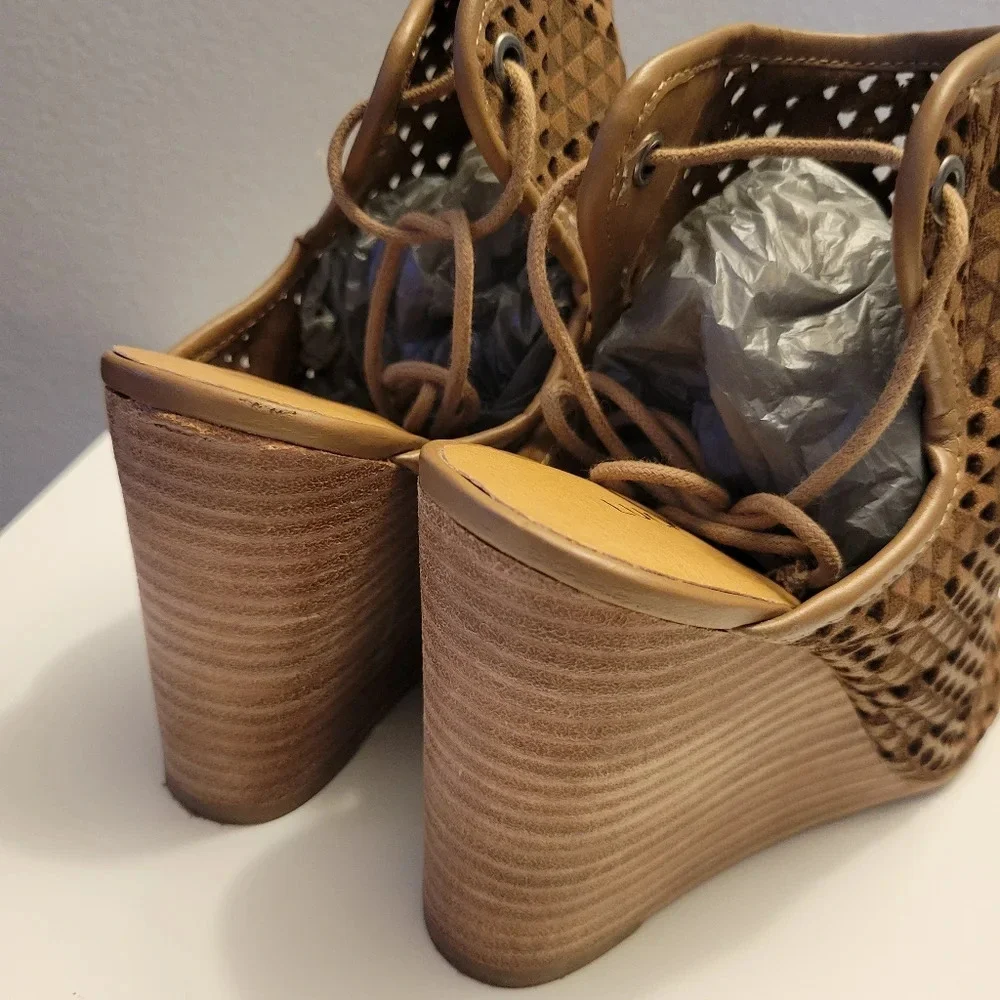 Lucky Brand Riskee Wedge Sandal